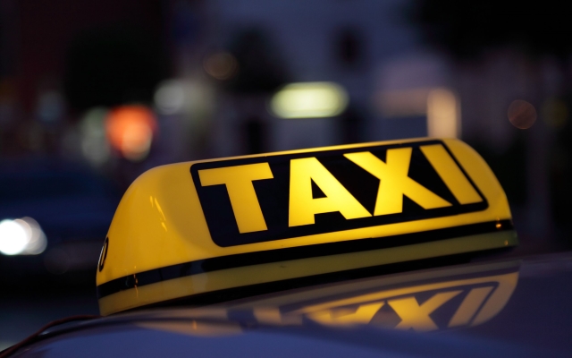 mau-cau-tieng-anh-giao-tiep-thuong-dung-khi-di-taxi